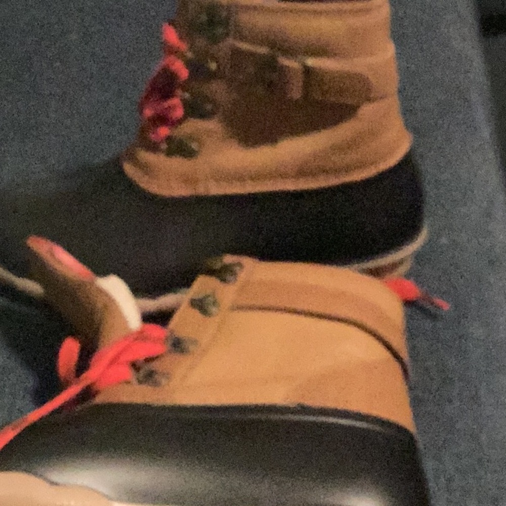 Maurice’s Rain Boots size 9